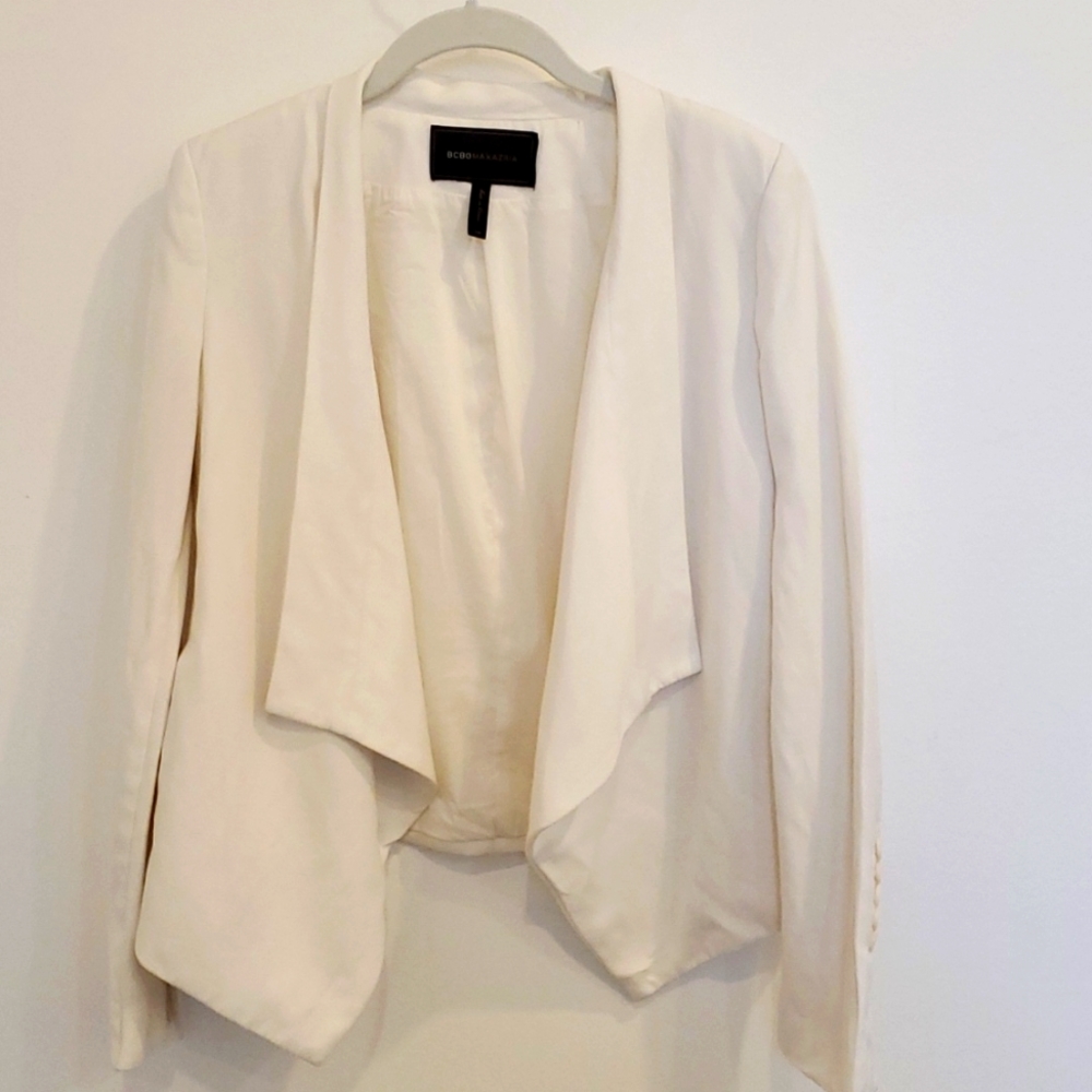 BCBG MAXAZRIA White Suit Jacket size XS